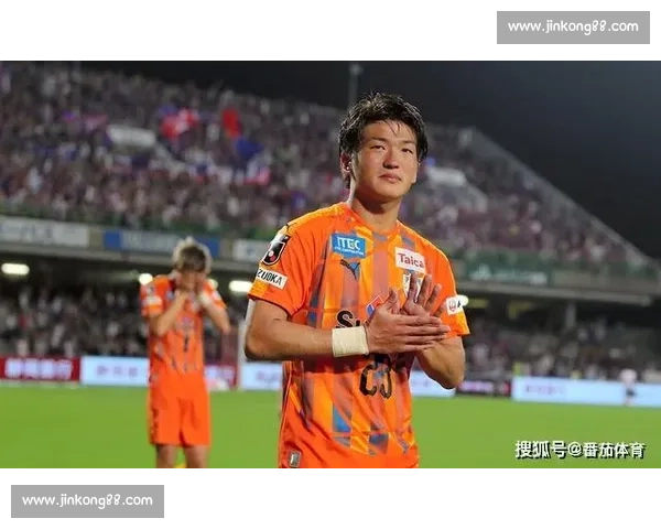 仙台迎战太阳神精彩对决 战术较量与球星表现全解析 仙台迎战太阳神精彩对决 战术较量与球星表现全解析